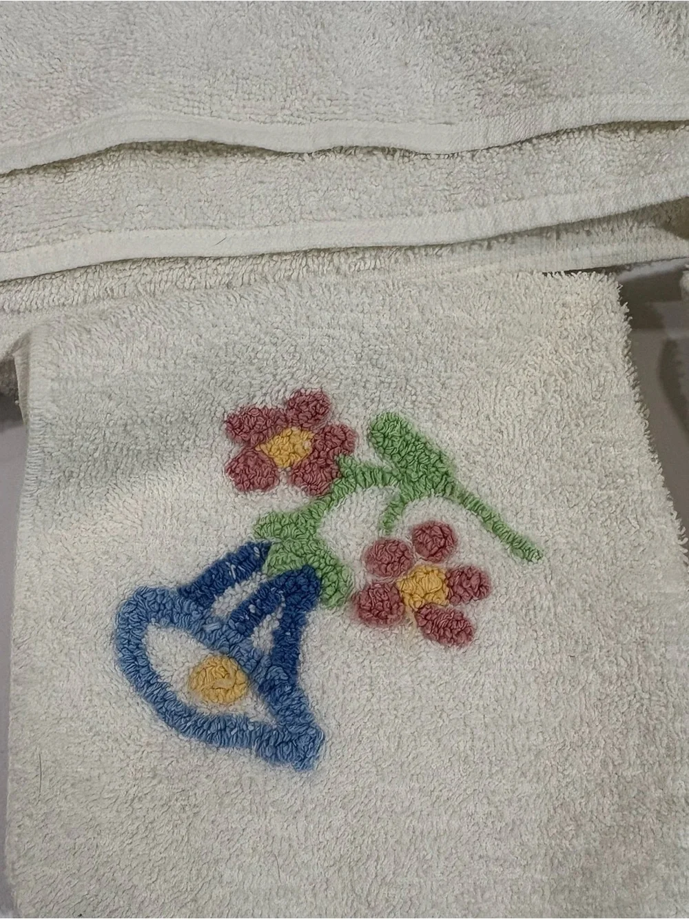 VTG Martex Floral Towel Set Tulips 2 Bath, 2 Hand, 2 Washcloths Made In USA MCM